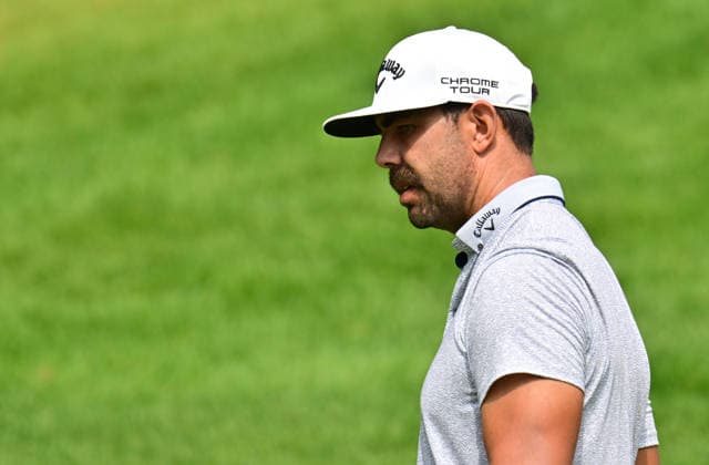 SILVIS, IL - JULY 05: Golfer Erik can Rooyan reacts after missing a putt on the 1 green during the final round of the John Deere Classic on July 05, 2026, at TPC Deere Run in Silvis, Illinois. (Photo by Keith Gillett Icon Sportswire) GOLF: JUL 05 PGA, Golf Herren John Deere Classic EDITORIAL USE ONLY Icon26070507