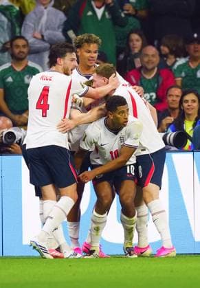 Jude Bellingham of England celebrates scoring the second goal Mexico v England, 2026 FIFA World Cup, WM, Weltmeisterschaft, Fussball Round of 16, Football, Azteca Stadium, Mexico City, Mexico - 05 Jul 2026Mexico City Azteca Stadium Mexico  Copyright: xJavierxGarcia Shutterstockx 16975483bp