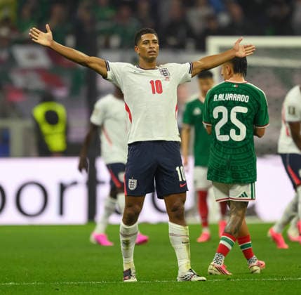 05 July 2026 - Mexico v England - Azteca Stadium- Mexico City - R16 - 2026 World Cup - USA. 05 July 2026 - Mexico v England - Azteca Stadium- Mexico City - R16 - 2026 World Cup - USA. Jude Bellingham celebrates his 2nd goal. Picture : Mark Pain MEXICO CITY MEXICO  Copyright: xMarkxPainx