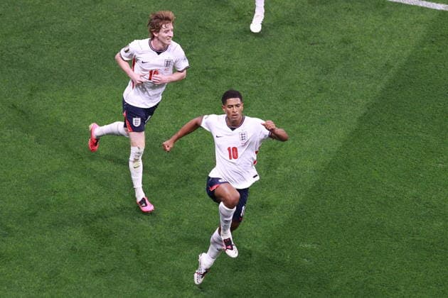 FIFA World Cup, WM, Weltmeisterschaft, Fussball 2026 - Round of 16 - Mexico vs. England Jude Bellingham of England celebrates scoring a goal during the FIFA World Cup 2026 Round of 16 soccer match between Mexico and England, in Mexico City, Mexico, 05 July 2026. Mexico City Mexico  Copyright: xMARIOxGUZMANx