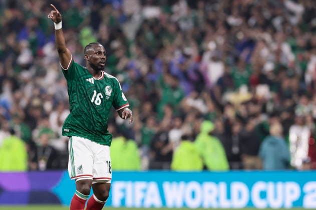 FIFA World Cup, WM, Weltmeisterschaft, Fussball 2026 - Round of 16 - Mexico vs. England Julian Quinones of Mexico celebrates after scoring the 1-2 goal during the FIFA World Cup 2026 Round of 16 soccer match between Mexico and England, in Mexico City, Mexico, 05 July 2026. Ciudad de Mexico Mexico  Copyright: xJOSExMENDEZx