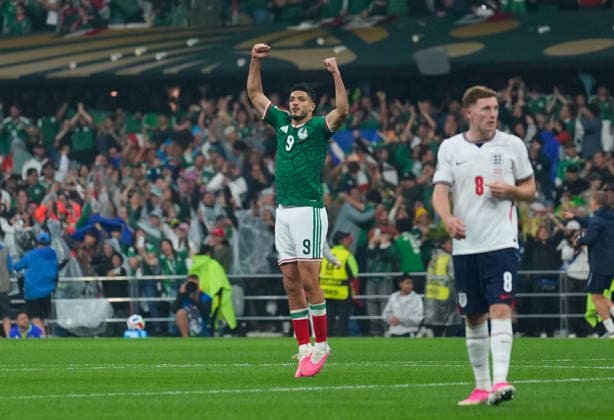 Mexico v England - FIFA World Cup, WM, Weltmeisterschaft, Fussball 2026 - Round of 16 MEXICO CITY, MEXICO - JULY 05: Raul Jimenez (9) of Mexico celebrates after scoring a goal from penalty during the FIFA World Cup 2026 Round of 16 match between Mexico and England at Mexico Stadium (Estadio Azteca) in Mexico City, Mexico on July 05, 2026. Juancho Torres Anadolu Mexico City Mexico. Editorial use only. Please get in touch for any other usage.  Copyright: x2026xAnadoluxJuanchoxTorresx