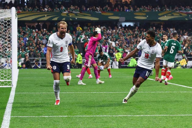 FIFA World Cup, WM, Weltmeisterschaft, Fussball 2026: Mexico v England MEXICO CITY, MEXICO - 5th July 2026: Harry Kane of England celebrates scoring his side s third goal from the penalty spot during the FIFA World Cup 2026 Round of 16 match between Mexico and England at Azteca Stadium Mexico City Azteca Stadium Mexico Copyright: xCraigxMercerx xPeakxActionxPhotosx