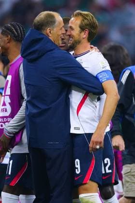 Thomas Tuchel and Harry Kane of England at full time Mexico v England, 2026 FIFA World Cup, WM, Weltmeisterschaft, Fussball Round of 16, Football, Azteca Stadium, Mexico City, Mexico - 05 Jul 2026Mexico City Azteca Stadium Mexico  Copyright: xJavierxGarcia Shutterstockx 16975483eg