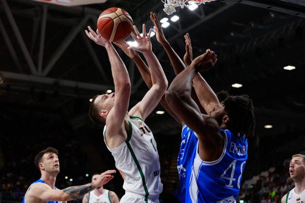 IPA86424170 - 01l Marek Blazevic (2001, 209, Center, Zalgiris Kaunas) FIBA Basketball World Cup 2027 European Qualifiers Italy vs. Lithuania, Bologna, July 5, 2026, 48 Chinonso Giovanni Emejuru (2002, 208, Center, Free Agent) FIBA Basketball World Cup 2027 European Qualifiers Italy vs. Lithuania, Bologna, July 5, 2026, during the FIBA World Cup 2027 European Qualifiers—Italy vs. Lithuania, FIBA World Cup in Bologna, Italy, July 5, 2026  Copyright: xValentinoxOrsini IPAxSportx xx 86424170