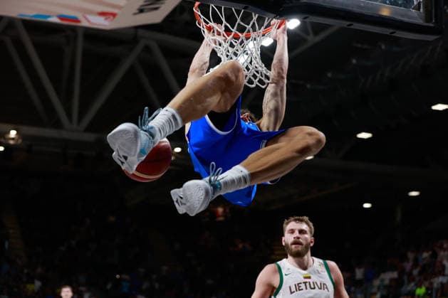 IPA86424536 - 19 Gabriele Procida (2002, 200, Forward, Real Madrid – Spain) FIBA Basketball World Cup 2027 European Qualifiers: Italy vs. Lithuania, Bologna, July 5, 2026 – dunk during the FIBA World Cup 2027 European Qualifiers - Italy vs. Lithuania, FIBA World Cup in Bologna, Italy, July 5, 2026  Copyright: xValentinoxOrsini IPAxSportx xx 86424536
