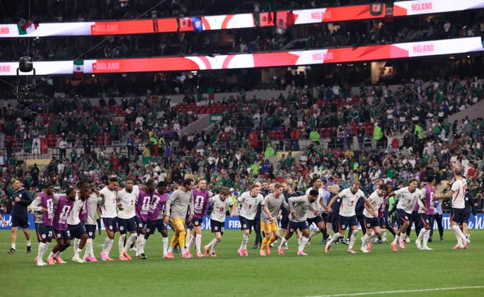 FIFA World Cup, WM, Weltmeisterschaft, Fussball 2026 - Round of 16 - Mexico vs. England Players of England celebrate after the FIFA World Cup 2026 Round of 16 soccer match between Mexico and England, in Mexico City, Mexico, 05 July 2026. MEXICO CITY Mexico  Copyright: xJOSExMENDEZx