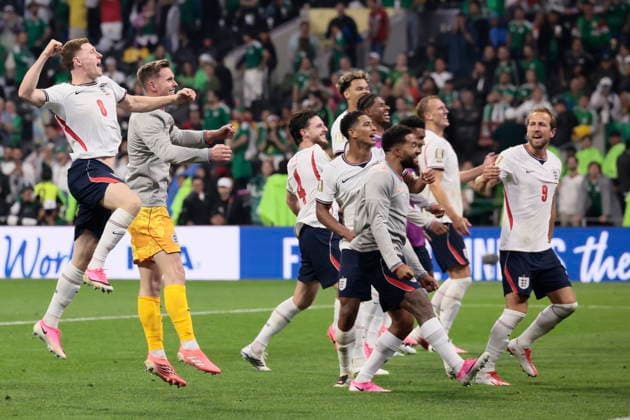 FIFA World Cup, WM, Weltmeisterschaft, Fussball 2026 - Round of 16 - Mexico vs. England Players of England celebrate after the FIFA World Cup 2026 Round of 16 soccer match between Mexico and England, in Mexico City, Mexico, 05 July 2026. MEXICO CITY Mexico  Copyright: xJOSExMENDEZx