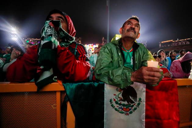 FIFA World Cup, WM, Weltmeisterschaft, Fussball 2026 - Round of 16 - Mexico vs England Fans of Mexico react at the Fan Fest in the Zócalo following the conclusion of a Round of 16 match in the 2026 FIFA World Cup between Mexico and England in Mexico City, Mexico, 05 July 2026. Mexico City Mexico  Copyright: xISAACxESQUIVELx