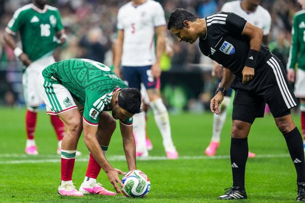 Raul Jimenez of Mexico prepares to take a penalty kick during the FIFA Men’s World Cup 2026 round of 16 football match between Mexico and England at Mexico City Stadium, in Mexico City on July 5th 2026 (Photo by Alexandra Fechete SPP)  Copyright: xAlexandraxFechete SPPx Sportspressphoto_SPR185691