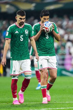 Raul Jimenez of Mexico kisses the ball during the FIFA Men’s World Cup 2026 round of 16 football match between Mexico and England at Mexico City Stadium, in Mexico City on July 5th 2026 (Photo by Alexandra Fechete SPP)  Copyright: xAlexandraxFechete SPPx Sportspressphoto_SPR185682