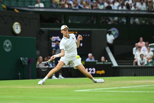 2026 Wimbledon - Jannik Sinner Jannik Sinner (ITA) during his fourth round match at the 2026 Wimbledon Championships at the AELTC in London, UK on July 5, 2026. Photo by Corinne Dubreuil ABACAPRESS.COM London  Copyright: xDubreuilxCorinne ABACAx