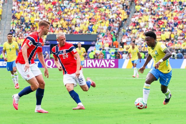 July 5, 2026, East Rutherford, Nj, United States: Vinicius Jr. player of Brazil during the Round of 16 match between Brazil and Norway at the FIFA World Cup, WM, Weltmeisterschaft, Fussball at New York New Jersey Stadium, in East Rutherford, United States, on Sunday, July 05, 2026. East Rutherford United States - ZUMAv122 20260705_aap_v122_211 Copyright: xWilliamxVolcovx