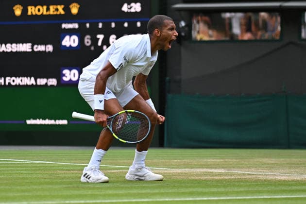 2026 Wimbledon - Felix Auger-Aliassime Felix Auger-Aliassime (CAN) during his fourth round match at the 2026 Wimbledon Championships at the AELTC in London, UK on July 5, 2026. Photo by Corinne Dubreuil ABACAPRESS.COM London  Copyright: xDubreuilxCorinne ABACAx