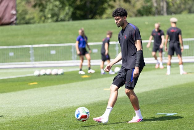 July 4, 2026, Seattle, Washington, USA: United States of America forward Ricardo Pepi (9) warms up in their final team practice before their game at the USA national team, Nationalteam Training which took place at University of Washington Soccer Stadium. Seattle USA - ZUMAl181 20260704_zsp_l181_092 Copyright: xMelissaxLevinx