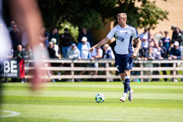 Aarhus GF v Motherwell FC, pre-season test match, Aarhus, Denmark Aarhus, Denmark. 05th, July 2026. Frederik Tingager (5) of Aarhus GF seen during a pre-season test match between Aarhus GF and Motherwell FC at the AGF training facility Fredensvang in Aarhus Denmark, Aarhus, Fredensvang  Copyright: xGonzalesxPhoto MortenxKjaerx