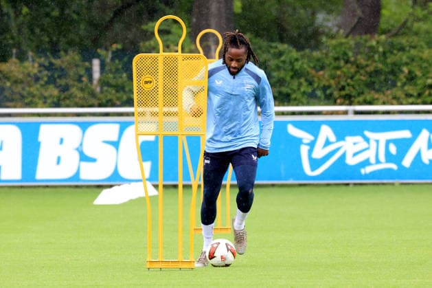 DEU, DFL, 2. FBL Hertha BSC, Training, 06.07.2026, Sportforum, Berlin, DEU, DFL, 2. FBL Hertha BSC, Training, Deyovaisio Zeefuik (Hertha BSC Berlin 42) DFL - regulations prohibit any use of Photographs as image sequences and or quasi-video *** GER, DFL, 2nd Bundesliga Hertha BSC, Training, July 6, 2026, Sportforum, Berlin, GER, DFL, 2nd Bundesliga Hertha BSC, Training, Deyovaisio Zeefuik Hertha BSC Berlin 42 DFL regulations prohibit any use of photographs as image sequences and or quasi-video nordphotoxGmbHx xEngler nph00076