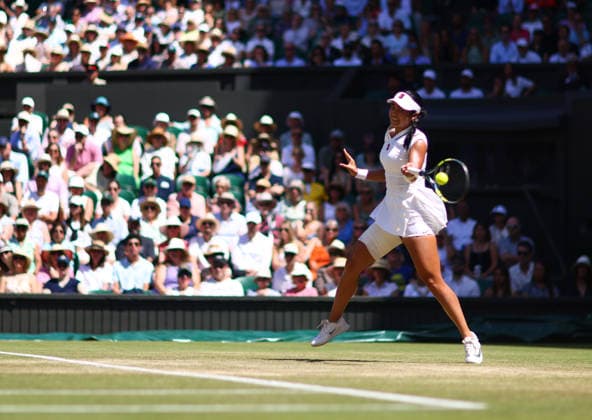 Wimbledon Championships 2026, Day 8, AELTC Wimbledon, London, UK - 06 07 2026 Alexandra Eala (PHI) in action during her fourth round match against Jasmine Paolini (ITA) in the 2026 Wimbledon Championships at the AELTC London London AELTC Wimbledon London GBR, UK NEWSPAPERS OUT Copyright: xMarkxGreenwoodx