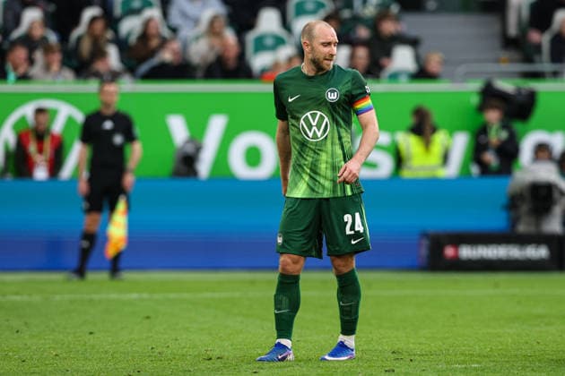 Christian Eriksen, VfL Wolfsburg, 24, 1, Bundesliga 2025–2026 season, league match between VfL Wolfsburg and FC Bayern Munich at the Volkswagen Arena in Wolfsburg; cutout, action, soccer, Germany, man, men, May 9, 2026
