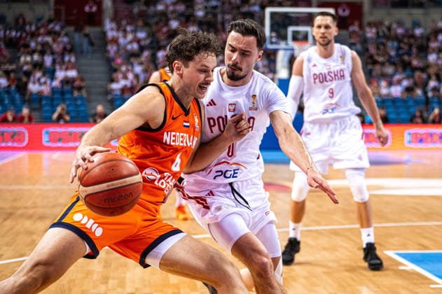Krakow 06.07.2026 Basketball 2027 FIBA Basketball World Cup Qualifiers First Round : Poland vs The Netherlands --- Koszykowka Eliminacje Mistrzostw Swiata FIBA 2027 - pierwsza runda : Polska - Holandia. Persons shown : Sander Hollanders Andrzej Pluta Fot. Kai Taller Arena Akcji NEWSPIX.PL --- newspix.pl 