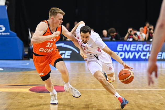 Krakow 06.07.2026. Basketball 2027 FIBA Basketball World Cup Qualifiers First Round: Poland vs. The Netherlands --- Koszykowka Eliminacje Mistrzostw Swiata FIBA 2027 - pierwsza runda: Polska - Holandia. Persons shown: Andrzej Pluta Kjeld Zuidema Fot. Antoni Dec Arena Akcji NEWSPIX.PL --- newspix.pl 
