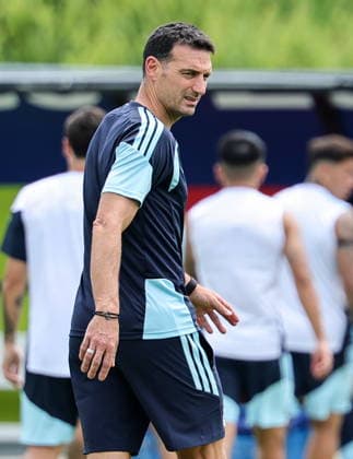 FIFA World Cup, WM, Weltmeisterschaft, Fussball 2026 - Argentina training session Argentina™s national soccer team head coach Lionel Scaloni attends a training session in Kennesaw, Georgia, USA, 06 July 2026. Argentina will face Egypt on 07 July in a FIFA World Cup 2026 round of 16 match. KENNESAW United States  Copyright: xRONALDxWITTEKx