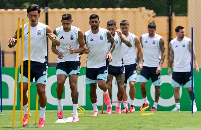 FIFA World Cup, WM, Weltmeisterschaft, Fussball 2026 - Argentina training session Argentina™s national soccer players attend a training session in Kennesaw, Georgia, USA, 06 July 2026. Argentina will face Egypt on 07 July in a FIFA World Cup 2026 round of 16 match. KENNESAW United States  Copyright: xRONALDxWITTEKx