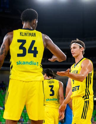 260706 Bobi Klintman and Pelle Larsson of Sweden during the FIBA World Cup Qualifier game between Slovenia and Sweden on July 6, 2026 in Ljubljana. Photo: Martin Metelko BILDBYRAN kod 0032 basket basketball vm-kval kval fiba world cup qualifiers slovenien sverige slovenia sweden bbeng *** July 6, 2026: Bobi Klintman and Pelle Larsson of Sweden during the FIBA World Cup Qualifier game between Slovenia and Sweden on July 6, 2026 in Ljubljana. Photo by Martin Metelko. BILDBYRAN code 0032 basketball FIBA World Cup qualifiers Slovenia Sweden bbeng  Copyright: MARTINxMETELKO BB260706ZT033