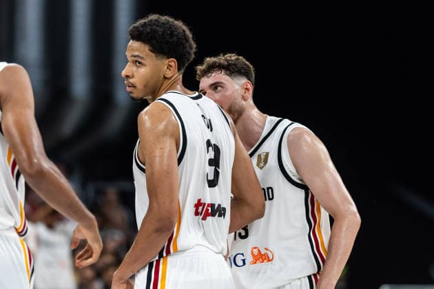 GER, FIBA Basketball World Cup 2027, European Qualifiers, Deutschland-Zypern. 06.07.2026, Brose Arena, Bamberg, GER, FIBA Basketball World Cup 2027, European Qualifiers, Deutschland-Zypern. Sananda Fru (Deutschland, No31) Einzelaktion Aktion Â Foto: Alexander Trienitz Bamberg Brose Arena Bayern Deutschland *** GER, 2027 FIBA Basketball World Cup, European Qualifiers, Germany vs. Cyprus, July 6, 2026, Brose Arena, Bamberg, GER, FIBA Basketball World Cup 2027, European Qualifiers, Germany vs. Cyprus, Sananda Fru (Germany), No. 31, individual play, action shot—Photo by Alexander Trienitz, Bamberg, Brose Arena, Bavaria, Germany