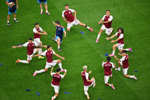 FIFA World Cup, WM, Weltmeisterschaft, Fussball 2026 - Round of 16 - Portugal vs Spain Players of Spain warm up ahead of the FIFA World Cup 2026 Round of 16 match Portugal against Spain, in Dallas, USA, 06 July 2026. DALLAS United States  Copyright: xSAMxWASSONx