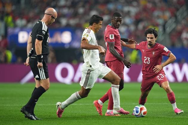 Vitinha of Portugal Portugal v Spain 2026 FIFA World Cup, WM, Weltmeisterschaft, Fussball Round of 16, Football, Dallas Stadium, Arlington, Texas, USA - 06 Jul 2026Arlington Dallas Stadium Texas (TX) United States of America  Copyright: xIsmaelxAdnan Shutterstockx 16980005ai