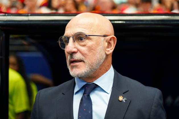 USA: Fussball FIFA World Cup, WM, Weltmeisterschaft, Fussball 2026, Achtelfinale - Spanien vs Portugal - AT&T Stadium (Dallas Stadium) in Arlington: Luis de la Fuente (Trainer Spanien) *** USA Soccer 2026 FIFA World Cup, Round of 16: Spain vs. Portugal at AT&T Stadium in Dallas, Arlington; Luis de la Fuente, Spain s head coach Copyright: xJOERANxSTEINSIEKx