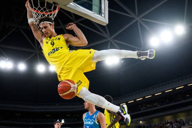 260706 Pelle Larsson of Sweden during the FIBA World Cup Qualifier game between Slovenia and Sweden on July 6, 2026 in Ljubljana. Photo: Martin Metelko BILDBYRAN kod 0032 basket basketball vm-kval kval fiba world cup qualifiers slovenien sverige slovenia sweden bbeng *** July 6, 2026: Pelle Larsson of Sweden during the FIBA World Cup Qualifier game between Slovenia and Sweden on July 6, 2026 in Ljubljana. Photo by Martin Metelko. BILDBYRAN code 0032 basketball FIBA World Cup qualifiers Slovenia Sweden bbeng  Copyright: MARTINxMETELKO BB260706ZF052
