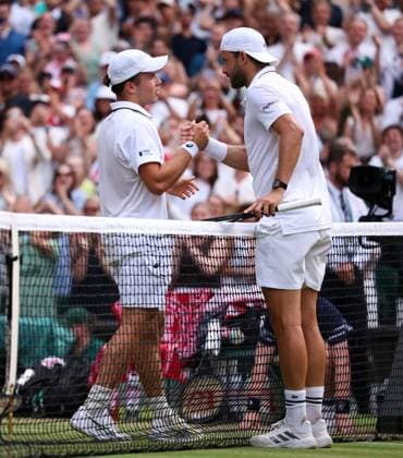 Arthur Fery celebrates victory in his round of 16 match against Grigor Dimitrov Wimbledon Tennis Championships, Day 8, The All England Lawn Tennis and Croquet Club, London, UK - 06 Jul 2026London The All England Lawn Tennis and United Kingdom  Copyright: xEllaxLing Shutterstockx 16978025fu