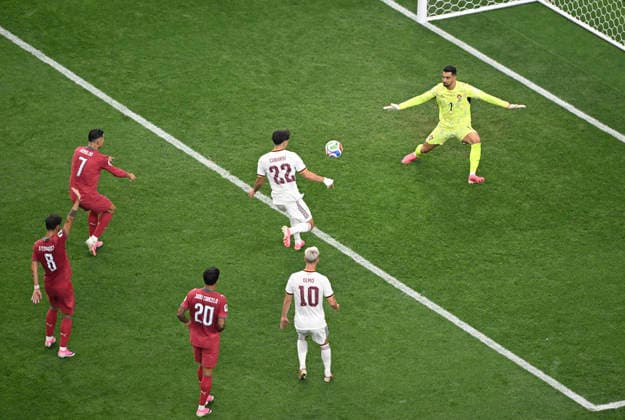 (260707) -- DALLAS, July 7, 2026 -- Pau Cubarsi (2nd R) of Spain shoots during the round of 16 match between Spain and Portugal at the 2026 FIFA World Cup, WM, Weltmeisterschaft, Fussball at Dallas Stadium in Dallas, the United States, July 6, 2026. ) (SP)U.S.-DALLAS-FOOTBALL-FIFA WORLD CUP-ROUND OF 16-ESP VS POR ChengxMin 