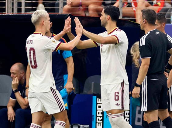 Portugal v Spain: Round of 16 - FIFA World Cup, WM, Weltmeisterschaft, Fussball 2026 Dani Olmo of Spain and Mikel Merino of Spain celebrate 1st goal during the FIFA World Cup 2026 Round Of 16 match between Portugal and Spain at Dallas Stadium on July 6, 2026 in Arlington, United States. Arlington Dallas Stadium TX United States Copyright: xAllstarxPicturexLibraryxLtdx