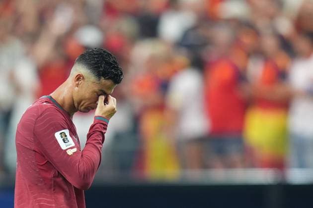 Cristiano Ronaldo of Portugal appears dejected after the full time whistle Portugal v Spain 2026 FIFA World Cup, WM, Weltmeisterschaft, Fussball Round of 16, Football, Dallas Stadium, Arlington, Texas, USA - 06 Jul 2026Arlington Dallas Stadium Texas (TX) United States of America  Copyright: xIsmaelxAdnan Shutterstockx 16980005de