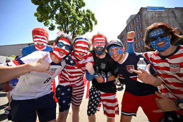 USA vs Belgium - FIFA World Cup, WM, Weltmeisterschaft, Fussball 2026 SEATTLE, UNITED STATES OF AMERICA - JULY 06 : Supporters and fans of USA pictured during the FIFA World Cup 2026 round of 16 match between the United States of America and Belgium at the Lumen Field stadium on July 6, 2026 in Seattle, United States of America, 06 07 2026 Seattle United States of America  Copyright: xNicoxVereeckenx