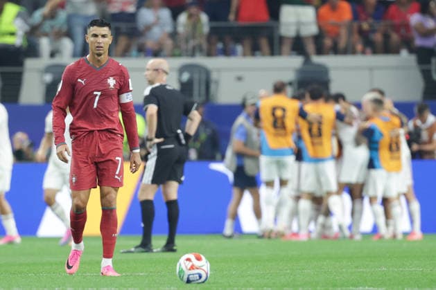 July 6, 2026, Arlington, Texas, USA: Portugal forward CRISTIANO RONALDO (7) reacts after Spain midfielder MIKEL MERINO (6) scored a goal during the 2026 FIFA World Cup, WM, Weltmeisterschaft, Fussball round of 16 match between Spain and Portugal at Dallas Stadium in Arlington, Texas. Spain defeated Portugal, 1-0. Arlington USA - ZUMAh193 20260706_zsp_h193_089 Copyright: xDanielxMcGregor-Huyerx