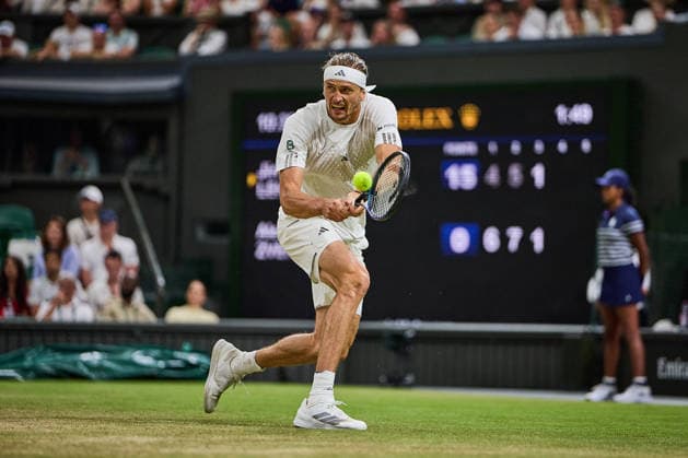 July 7, 2026, London, London, Great Britain: Alexander Zverev of Germany returns with backhand during The Championships Wimbledon , 6.7.2026 in London (All England Lawn Tennis and Croquet Club), Great Britain Tennis 2026: Grand Slam: The Championships Wimbledon: 8th Day: 4th Round: ZVEREV Vs LECHECKA  - ZUMAs343 20260707_zsp_s343_011 Copyright: xMathiasxSchulzx