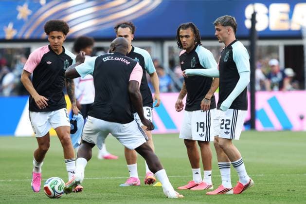 Belgium s Axel Witsel, Belgium s Romelu Lukaku, Belgium s Diego Da Silva Moreira and Belgium s Alexis Saelemaekers pictured in action during the warming-up for a soccer game between the USA and Belgian national team, Nationalteam Red Devils, on Monday 06 July 2026, at the Seattle Field, in Seattle, a 1 8 finals game in the FIFA World Cup, WM, Weltmeisterschaft, Fussball 2026. BRUNOxFAHY  x180552556x