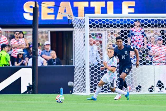 USA vs Belgium - FIFA World Cup, WM, Weltmeisterschaft, Fussball 2026 SEATTLE, UNITED STATES OF AMERICA - JULY 06 : Trossard Leandro forward of Belgium in action pictured during the FIFA World Cup 2026 round of 16 match between the United States of America and Belgium at the Lumen Field stadium on July 6, 2026 in Seattle, United States of America, 06 07 2026 Seattle United States of America  Copyright: xJanxDexMeuleneirx