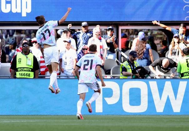 Belgium s players celebrate after scoring during a soccer game between the USA and Belgian national team, Nationalteam Red Devils, on Monday 06 July 2026, at the Seattle Field, in Seattle, a 1 8 finals game in the FIFA World Cup, WM, Weltmeisterschaft, Fussball 2026. BRUNOxFAHY  x180552999x
