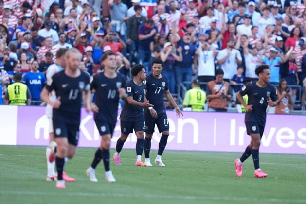 USA v Belgium - FIFA World Cup, WM, Weltmeisterschaft, Fussball 2026 - Round of 16 SEATTLE, USA - JULY 6: Malik Tillman (17) of USA celebrates with teammates after scoring a goal during the 2026 FIFA World Cup Round of 16 match between USA and Belgium at Lumen Field (Seattle Stadium) in Seattle, Washington, United States on July 6, 2026. Ercin Erturk Anadolu Washington United States. Editorial use only. Please get in touch for any other usage.  Copyright: x2026xAnadoluxErcinxErturkx