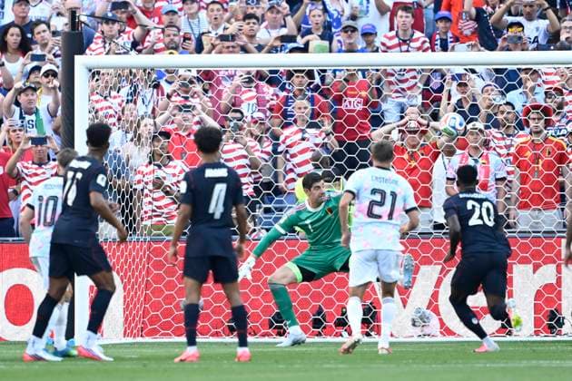 USA vs Belgium - FIFA World Cup, WM, Weltmeisterschaft, Fussball 2026 SEATTLE, UNITED STATES OF AMERICA - JULY 06 : Courtois Thibaut goalkeeper of Belgium pictured during the FIFA World Cup 2026 round of 16 match between the United States of America and Belgium at the Lumen Field stadium on July 6, 2026 in Seattle, United States of America, 06 07 2026 Seattle United States of America  Copyright: xNicoxVereeckenx