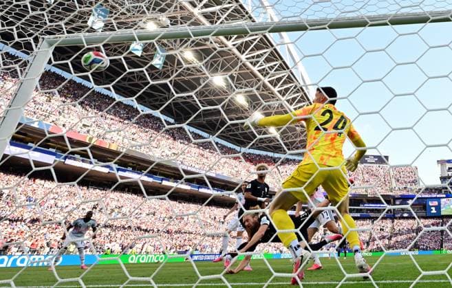 Belgium s Charles De Ketelaere scores a goal during a soccer game between the USA and Belgian national team, Nationalteam Red Devils, on Monday 06 July 2026, at the Seattle Field, in Seattle, a 1 8 finals game in the FIFA World Cup, WM, Weltmeisterschaft, Fussball 2026. DIRKxWAEM  x180553937x