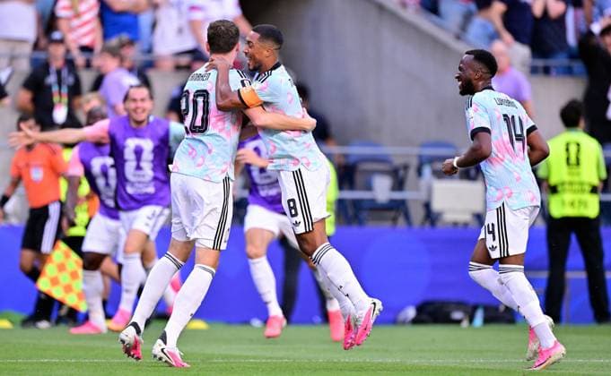 Belgium s Hans Vanaken and Belgium s Youri Tielemans celebrate after scoring during a soccer game between the USA and Belgian national team, Nationalteam Red Devils, on Monday 06 July 2026, at the Seattle Field, in Seattle, a 1 8 finals game in the FIFA World Cup, WM, Weltmeisterschaft, Fussball 2026. DIRKxWAEM  x180554226x