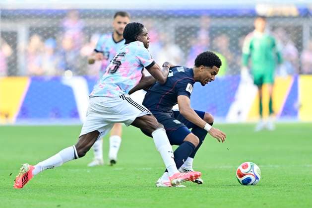 USA vs Belgium - FIFA World Cup, WM, Weltmeisterschaft, Fussball 2026 SEATTLE, UNITED STATES OF AMERICA - JULY 06 : Balogun Folarin forward of USA, Ngoy Nathan defender of Belgium in action pictured during the FIFA World Cup 2026 round of 16 match between the United States of America and Belgium at the Lumen Field stadium on July 6, 2026 in Seattle, United States of America, 06 07 2026 Seattle United States of America  Copyright: xJanxDexMeuleneirx