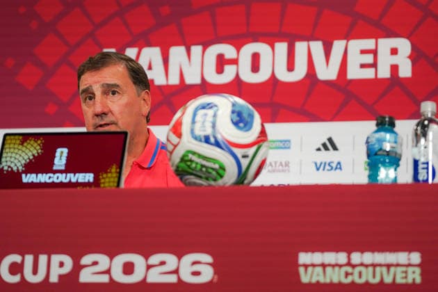 Switzerland v Colombia Round of 16 press conference, PK, Pressekonferenz FIFA World Cup, WM, Weltmeisterschaft, Fussball 2026 NÃ stor Lorenzo Head Coach of Colombia during the 2026 FIFA World Cup MD-1 Press Conference ahead of the Round of 16 match between Switzerland and Colombia at BC Place Stadium. on July 06, 2026 in Vancouver, Canada. (Photo by Leonardo Ramirez Eyepix Group) Copyright: xLeonardoxRamirezx xEyepixxGroupx LR03072026-03253