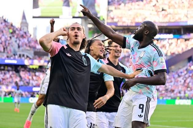 USA vs Belgium - FIFA World Cup, WM, Weltmeisterschaft, Fussball 2026 SEATTLE, UNITED STATES OF AMERICA - JULY 06 : Theate Arthur defender of Belgium, Lukaku Romelu forward of Belgium celebrating their victory pictured during the FIFA World Cup 2026 round of 16 match between the United States of America and Belgium at the Lumen Field stadium on July 6, 2026 in Seattle, United States of America, 06 07 2026 Seattle United States of America  Copyright: xJanxDexMeuleneirx